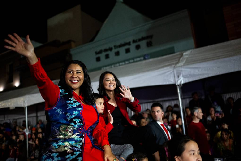 Crowds And Dragons Pack Chinatown For San Francisco S Chinese New