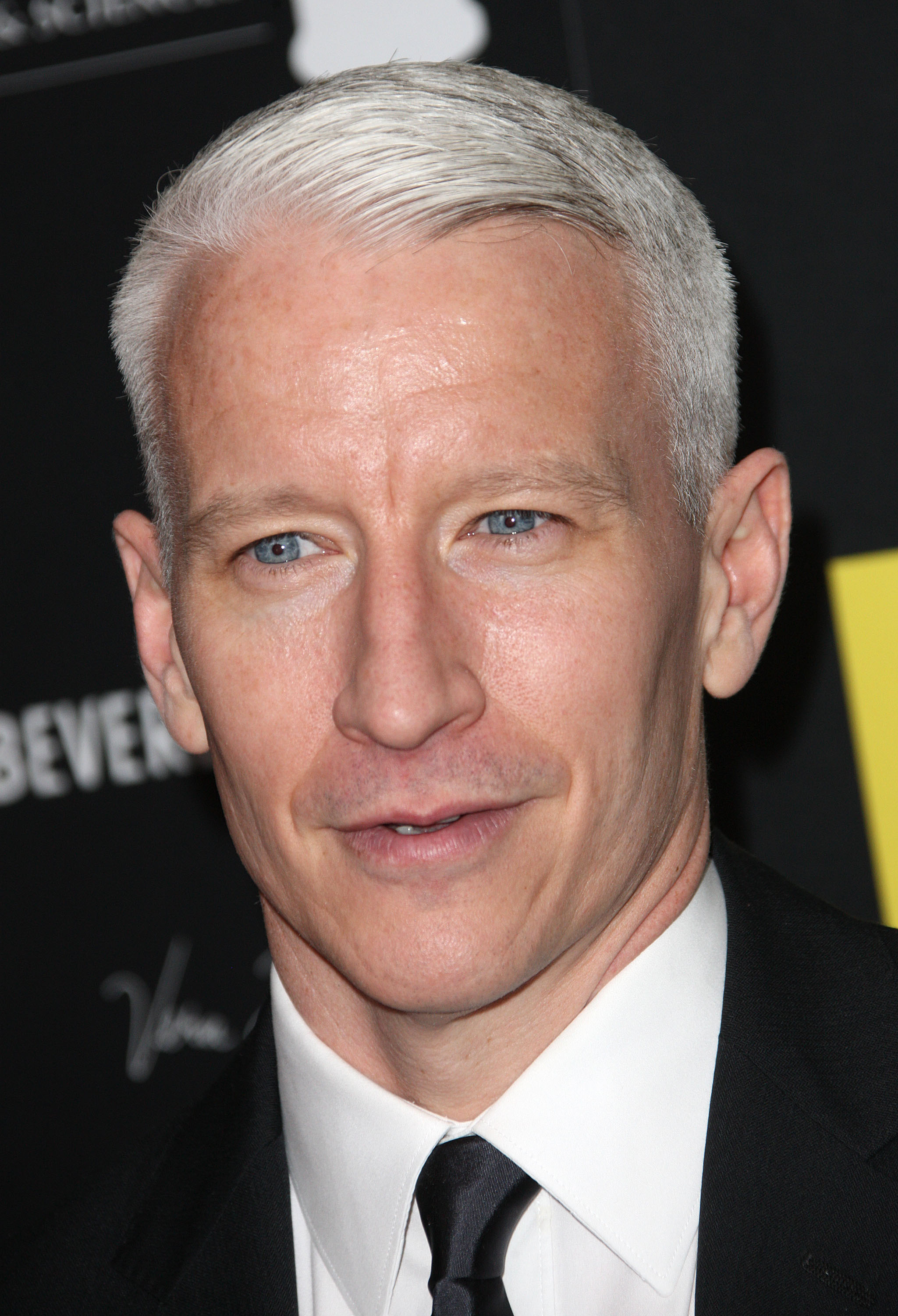 Anderson Cooper Nude Pics