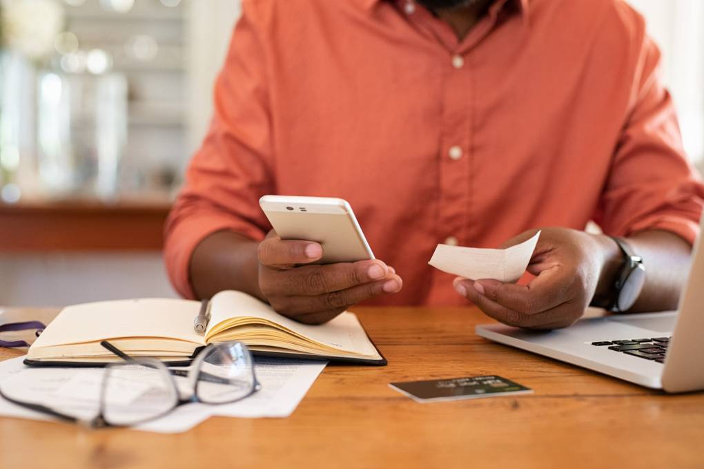 Gift Card ‘Draining’: How to Apply for Compensation After San Francisco ...
