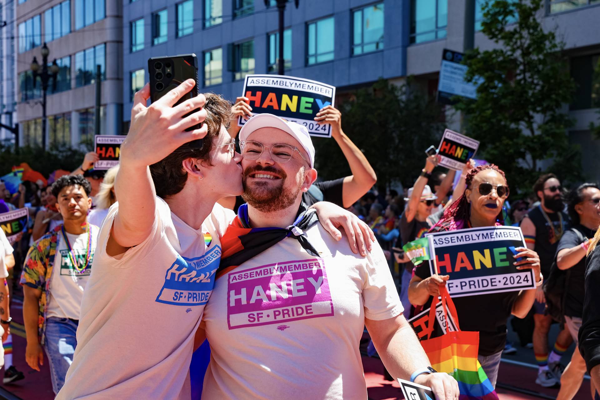 San Francisco 'Beacon of Love' Pride Parade Shines Bright, Other March ...