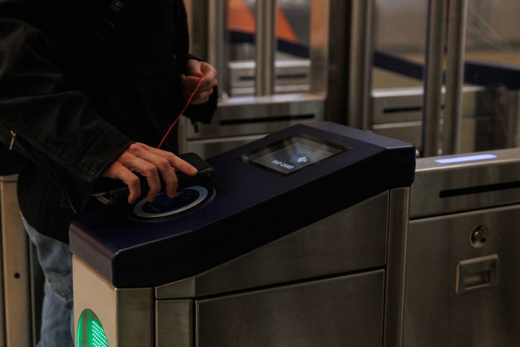 Bart para aumentar as tarifas novamente porquê teares de déficit