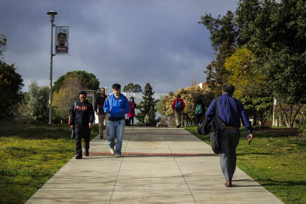 kqed.org - A New Law Holds Colleges Accountable if Their Grads Don't Earn More Than $36,000 a Year | KQED