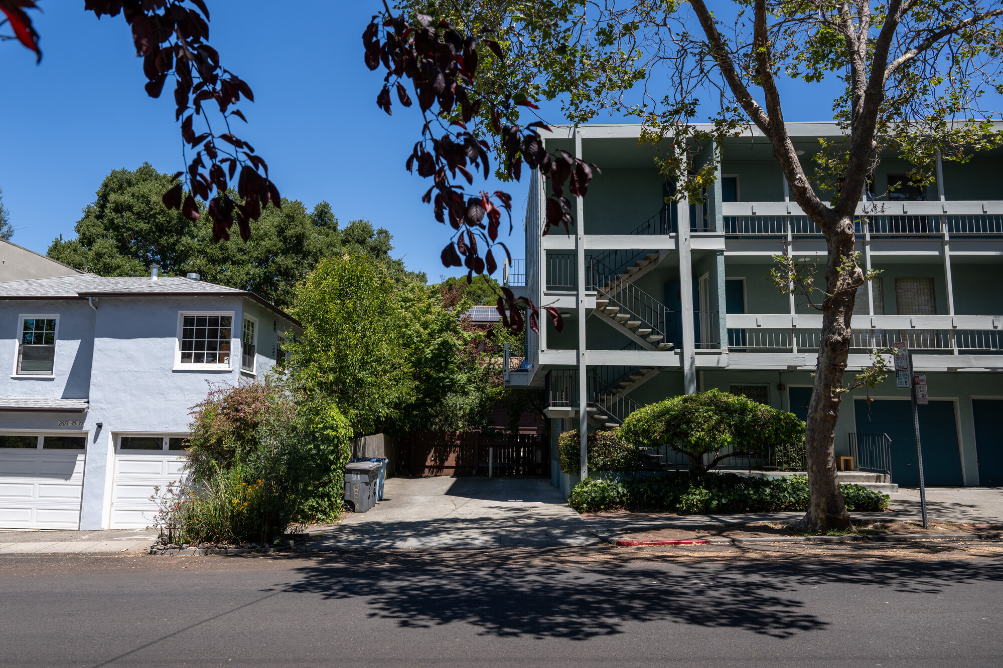 O Parecer de Berkeley Oks Zoneing Revisando, permite pequenos apartamentos em toda a maior segmento da cidade
