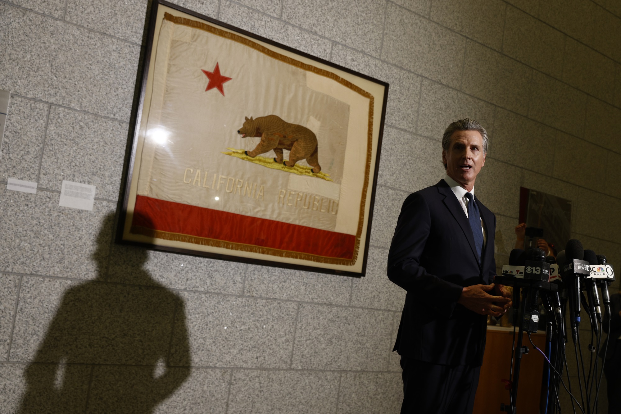 Newsom processa a Fox News por US $ 787 milhões, dizendo que mentiu sobre a relação de Trump
