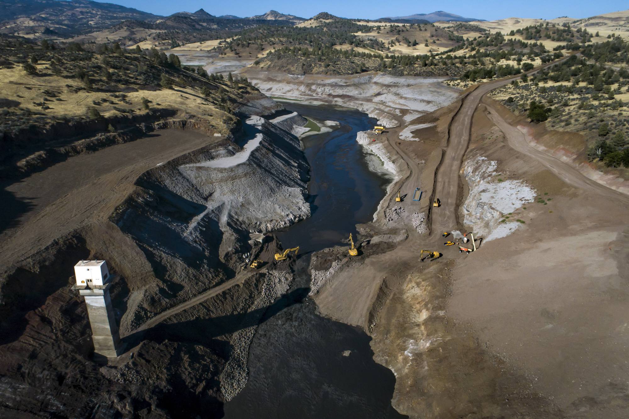 Klamath River se recupera posteriormente a remoção da barragem