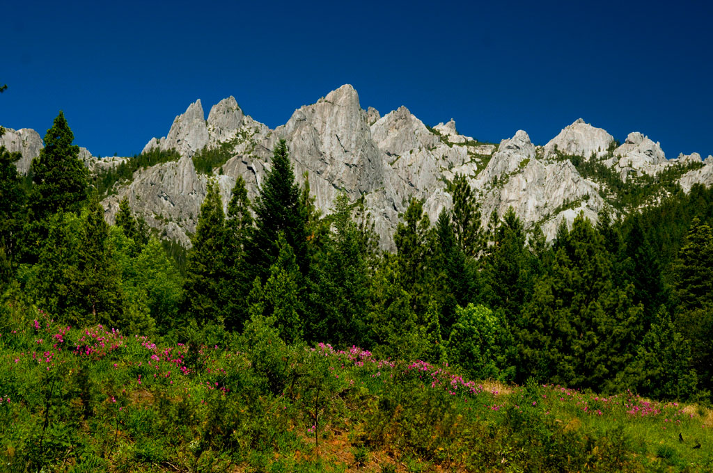 These Yosemite Alternatives Are Just as Beautiful — and Much Less Crowded 12 P0064423A