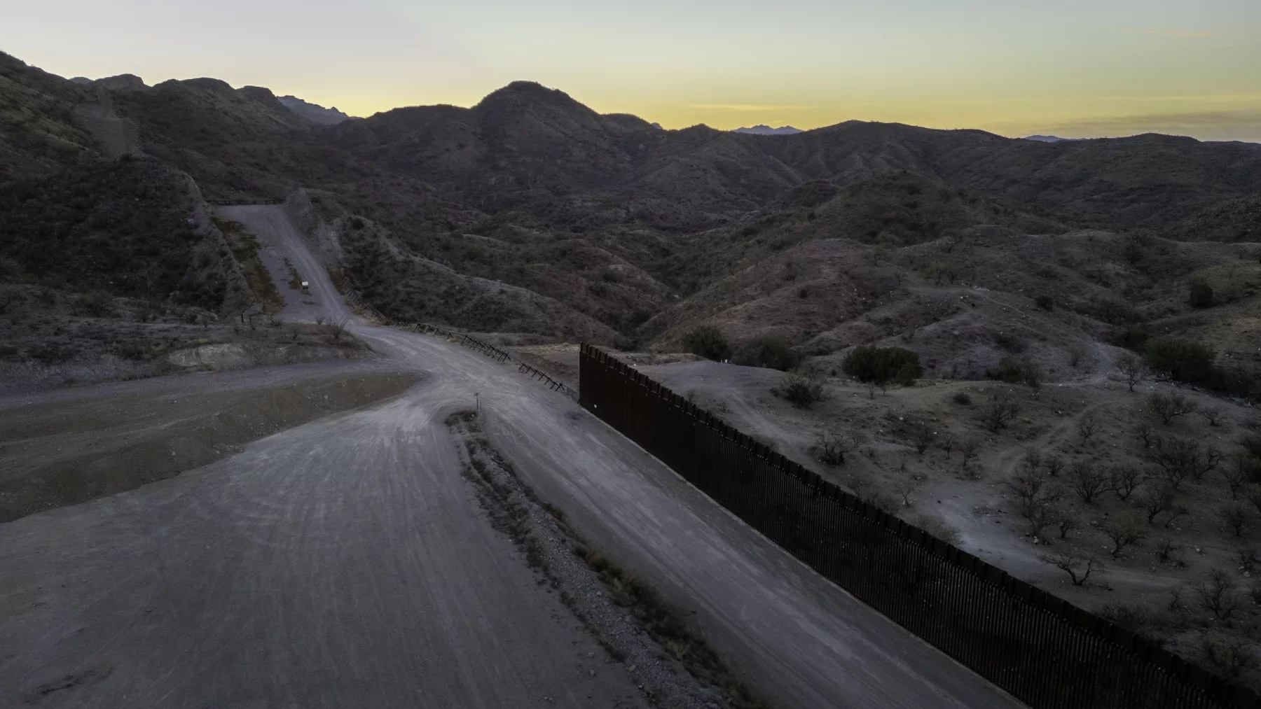 Uma vez que o golpe de impostos e a lei de política de Trump visa ‘sobrecarregar’ a emprego da imigração