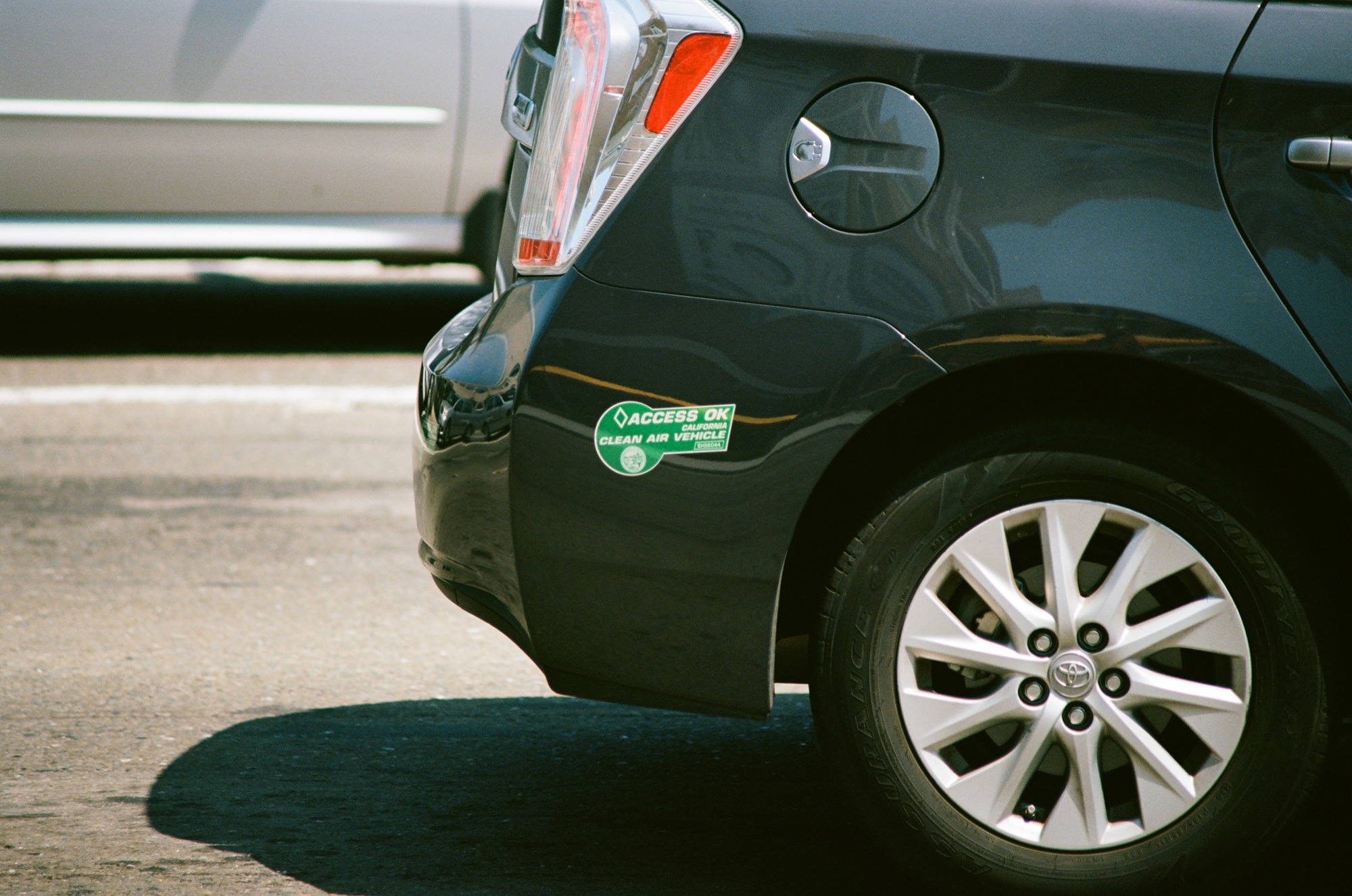 Drive a Hybrid or EV? Your Solo Carpool Lane Access Ends This Month | KQED