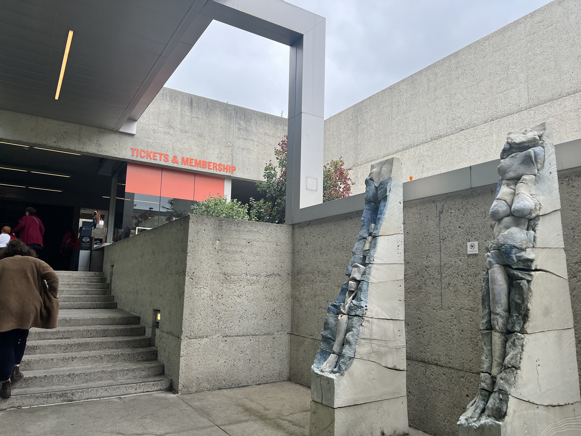 Days Before the Louvre Jewel Heist, the Oakland Museum Suffers Its Own Massive...