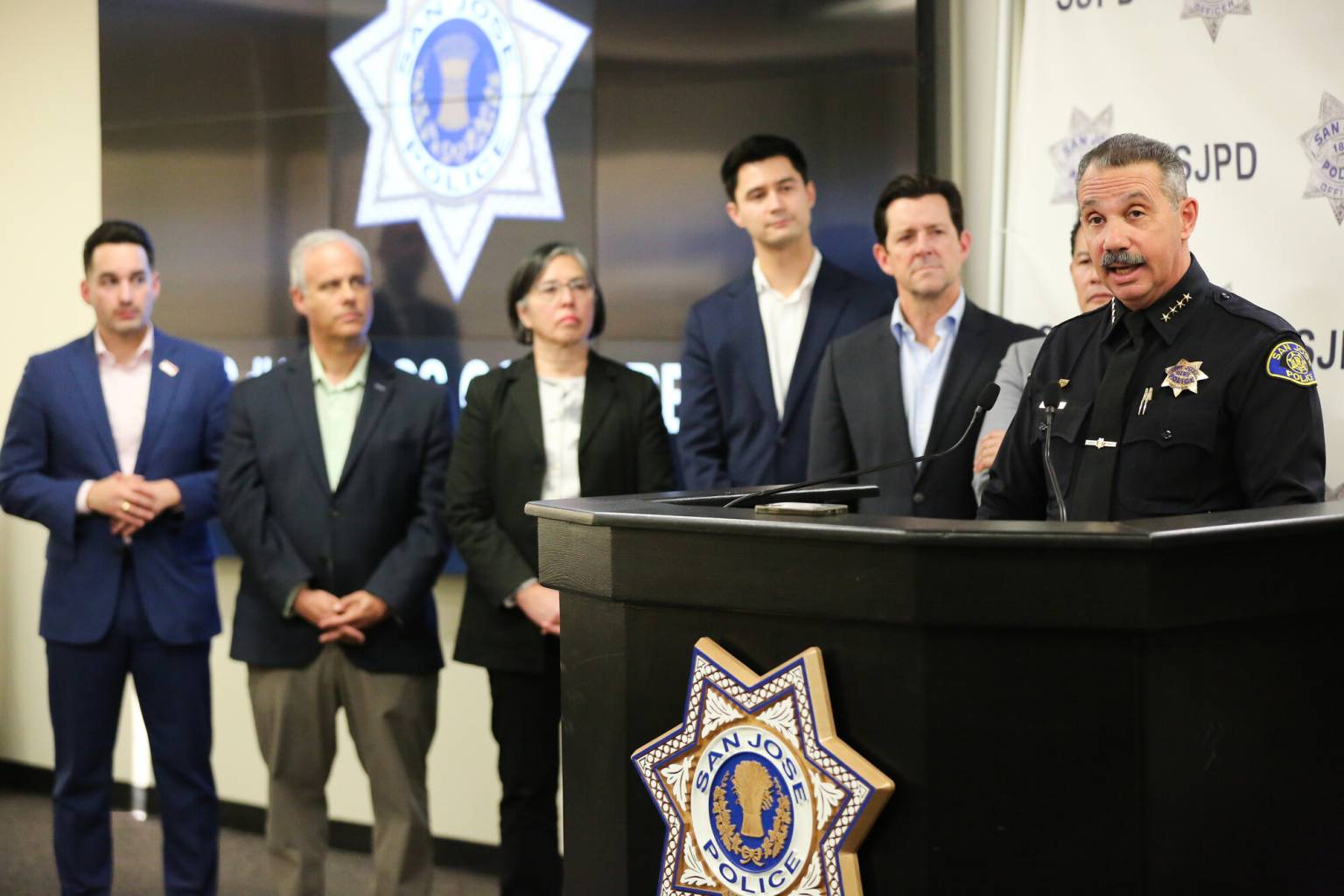 San José Police Run Over, Shoot at Man Who Shot Sergeant After ...