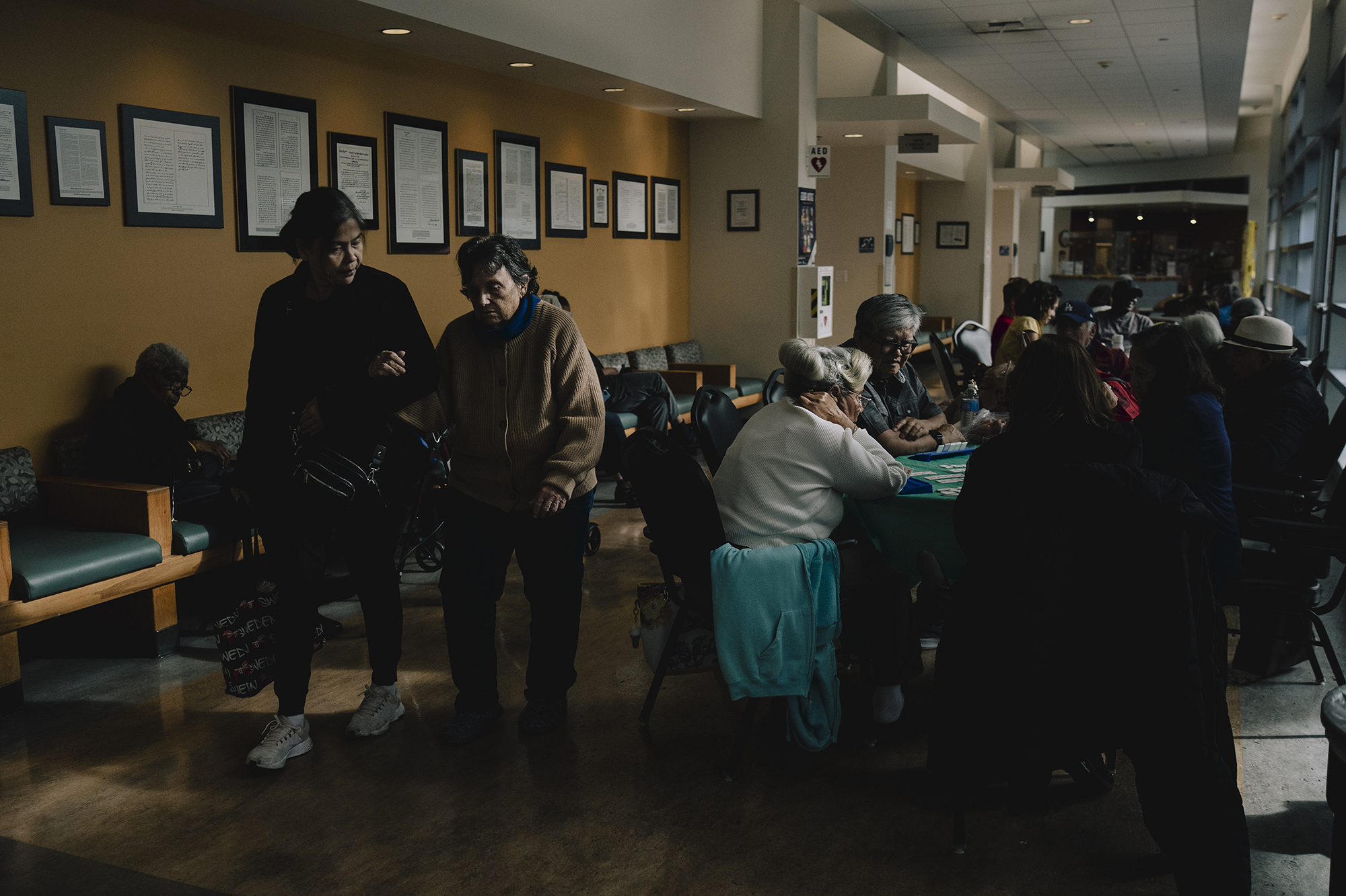 Members gather in the main hallway at the Culver City Senior Center, which serves adults 50 years of age and older with a variety of classes and programs.  In 2024, the Center had 4,000 registered members.  Isadora Kosofsky for CalMatters/CatchLight