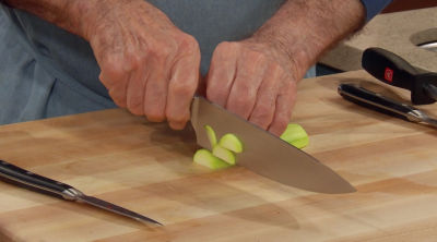 Jacques Pépin Teaches You Proper Knife Skills for Cutting, Chopping
and Slicing