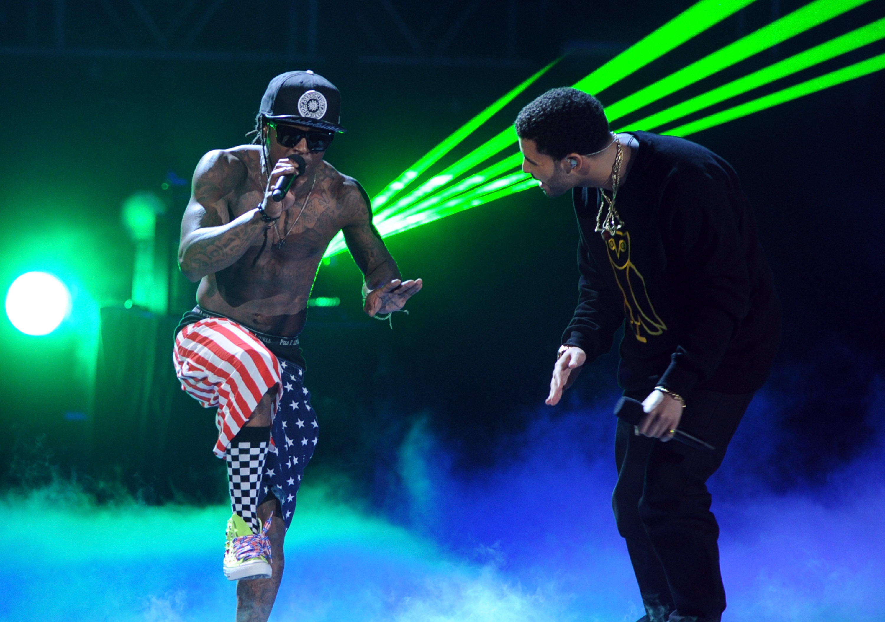 Lil wayne imagine dragons. Лил Уэйн одержим. Drake and Lil Wayne. Believer лил Уэйн.