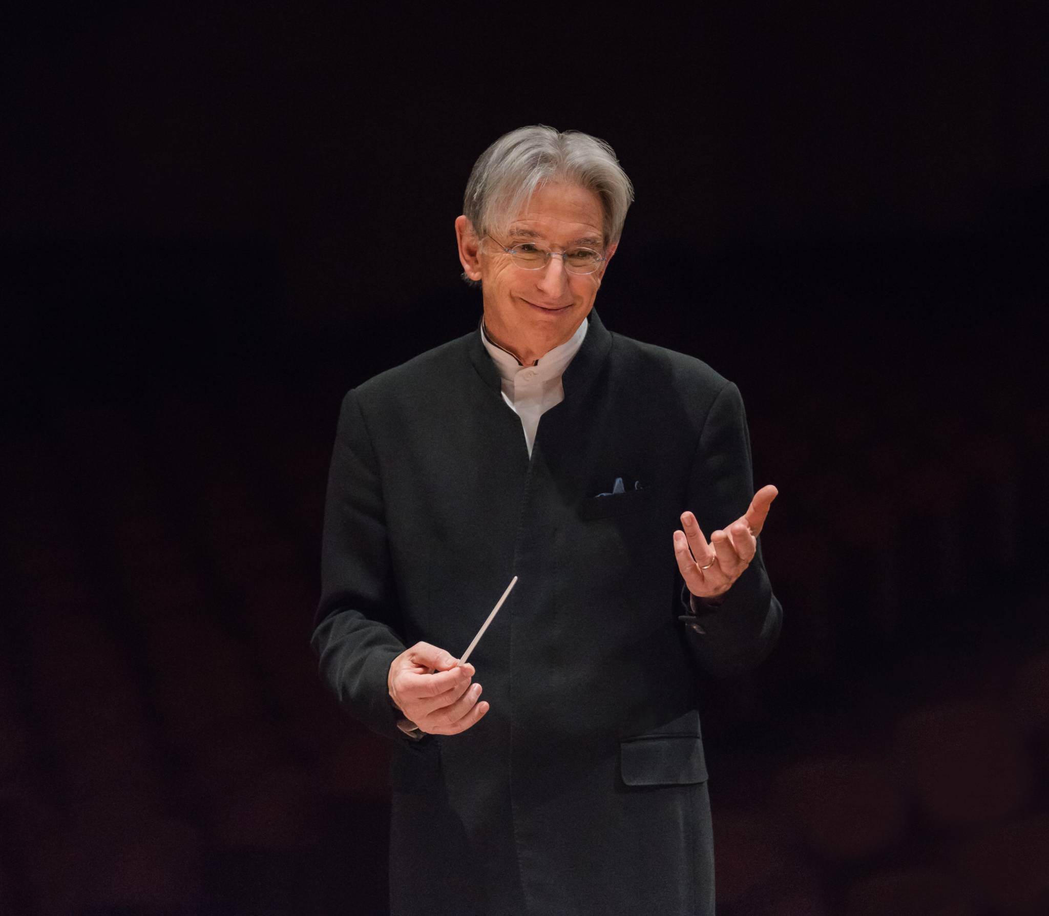 San Francisco Symphony Music Director Michael Tilson Thomas is stepping down after the 2019-2020 season after 25 years.