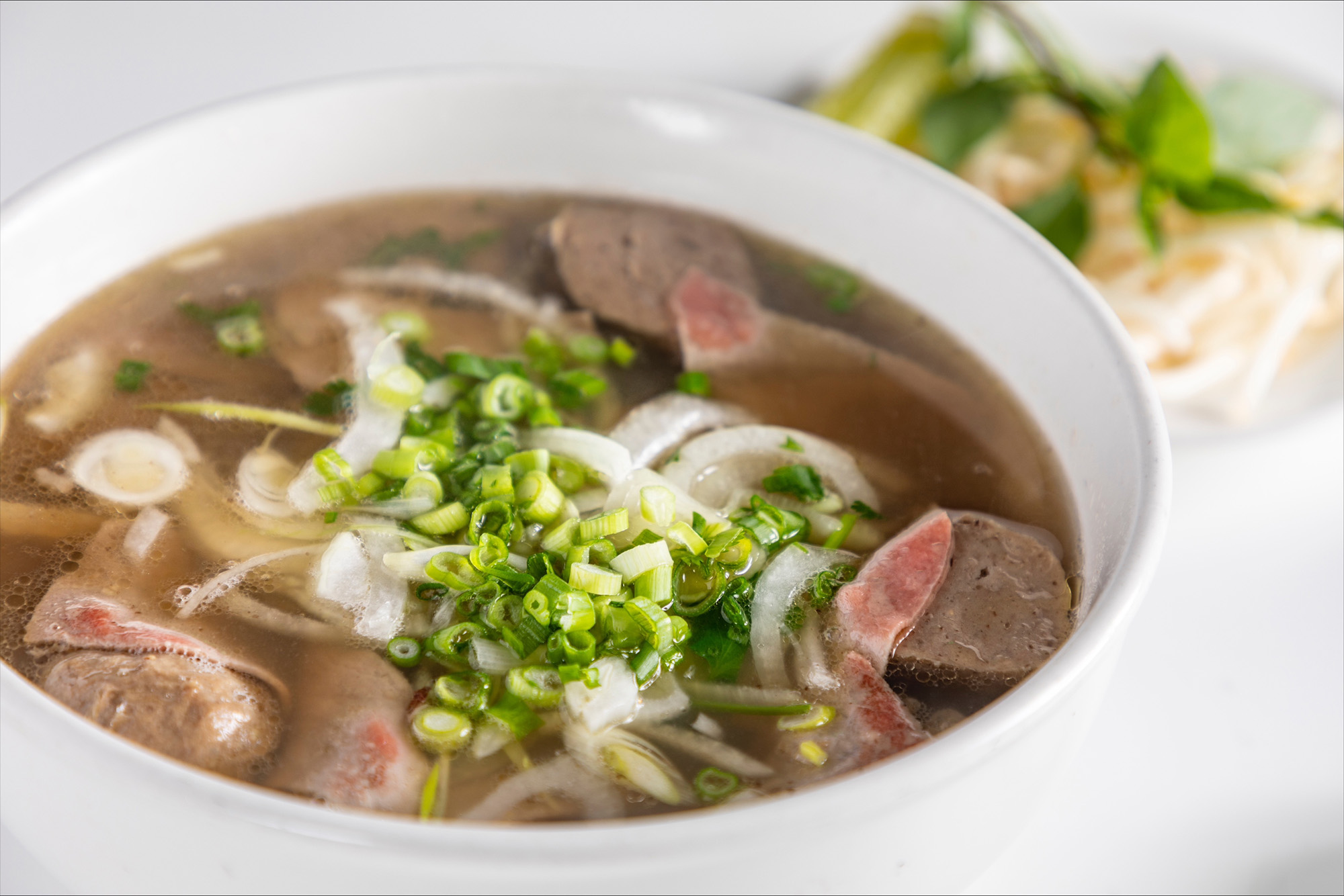 A bowl of beef pho.