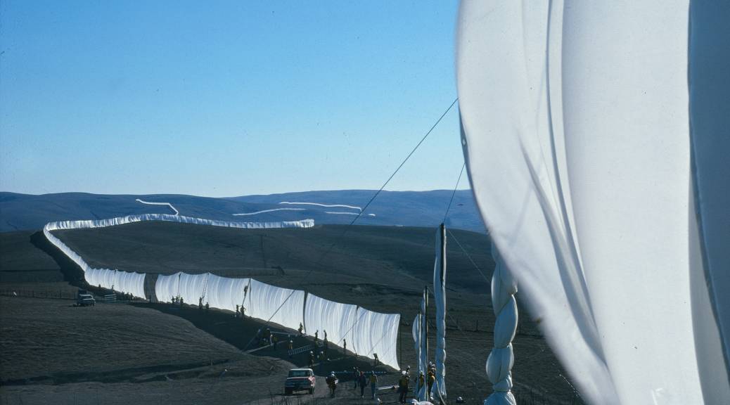 Photos: The Epic Install of 'Running Fence' 50 Years Ago | KQED
