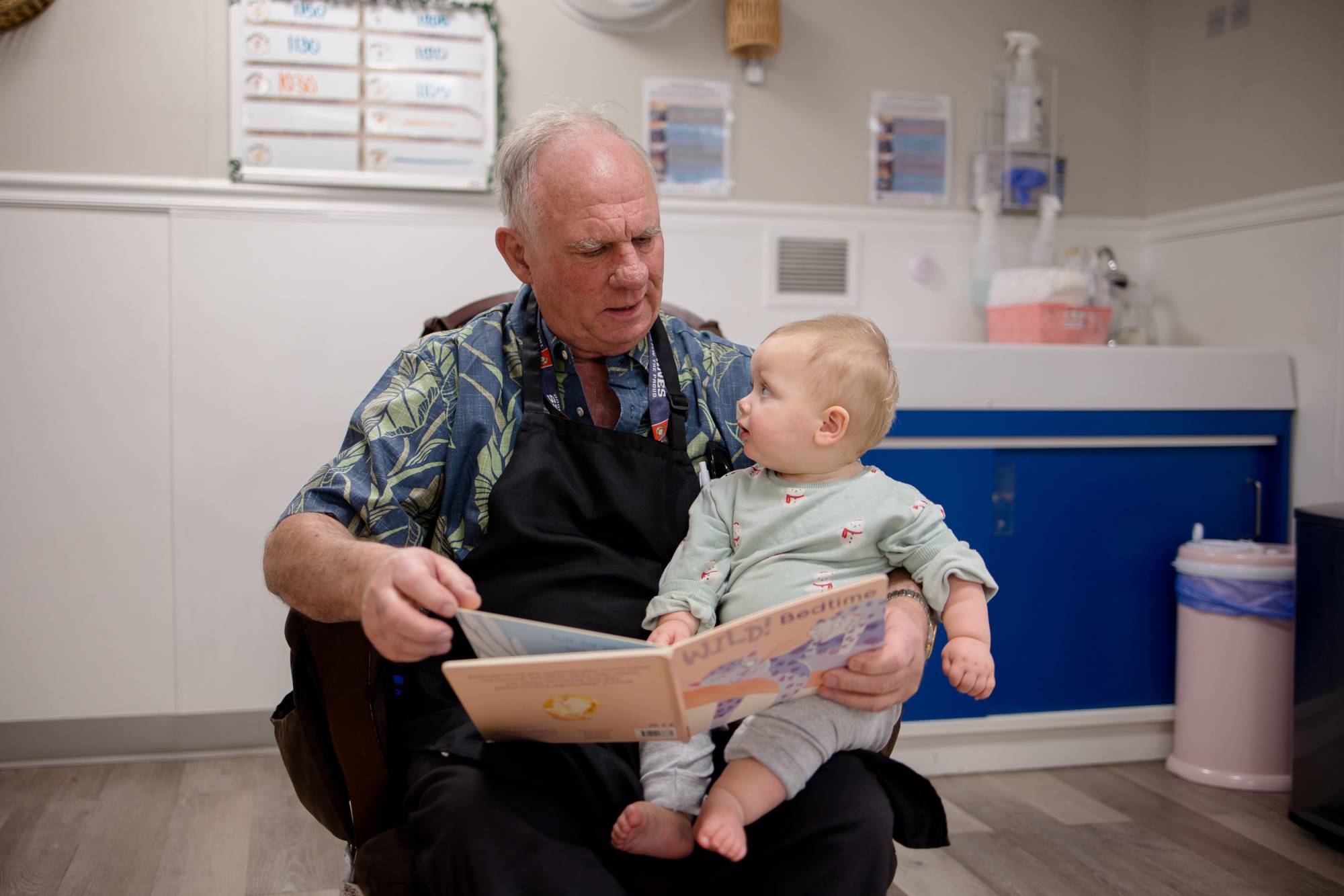 المتقاعدون يدعمون مراكز رعاية الأطفال
ويقوّون الروابط المجتمعية