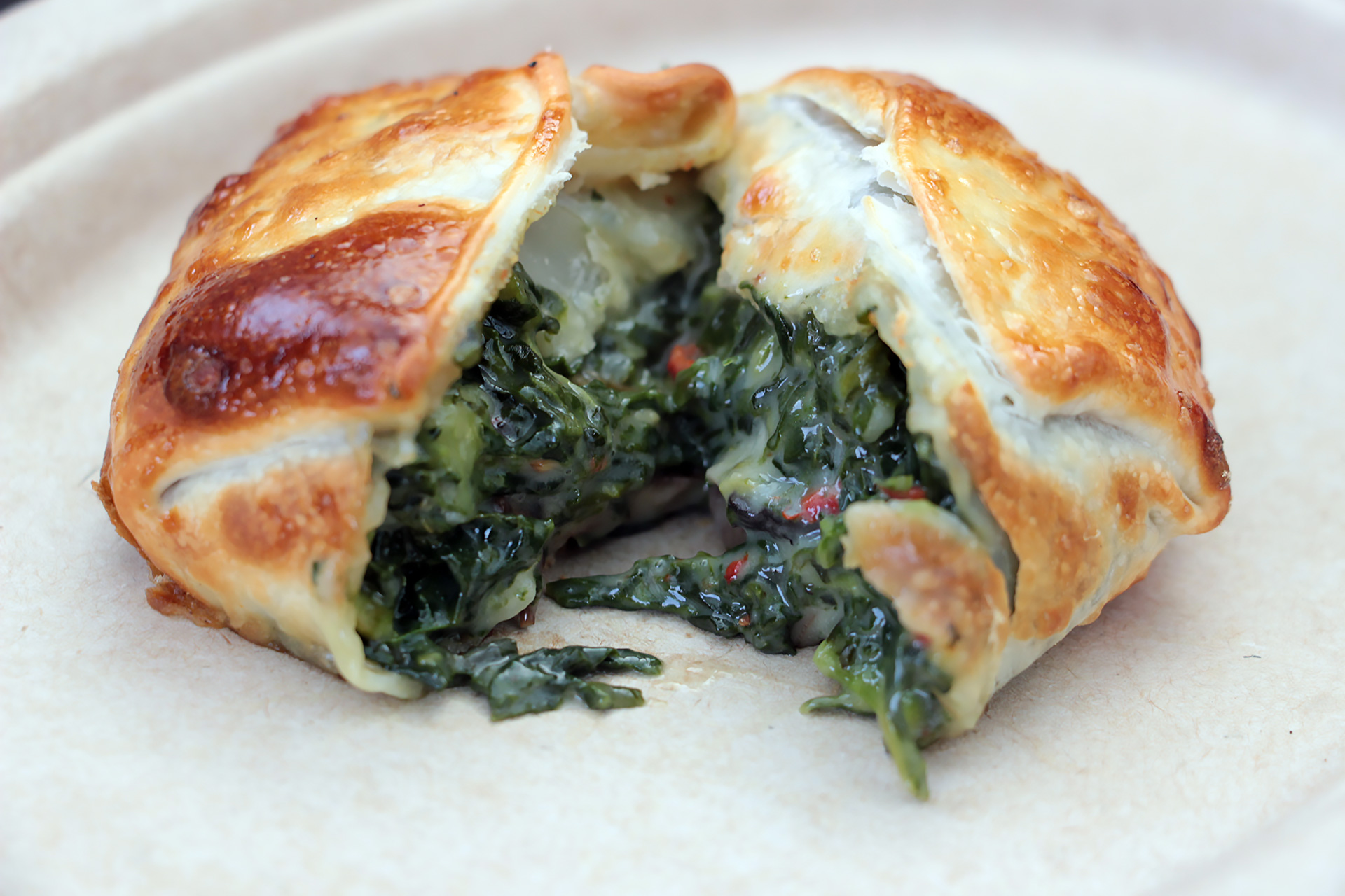 Spinach empanada interior